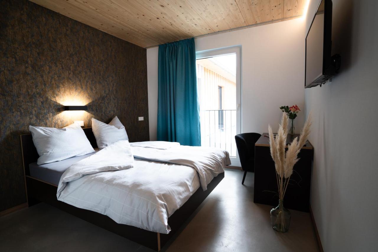 Motel Q Zimmern ob Rottweil Екстер'єр фото